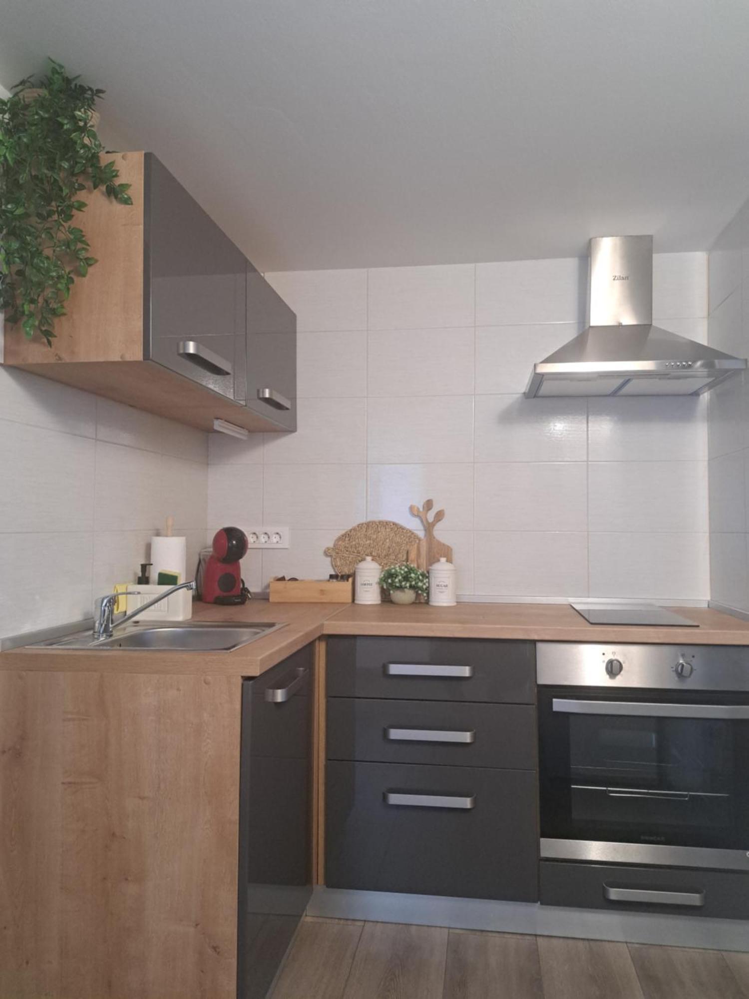 Apartman Luma Gospic Bagian luar foto